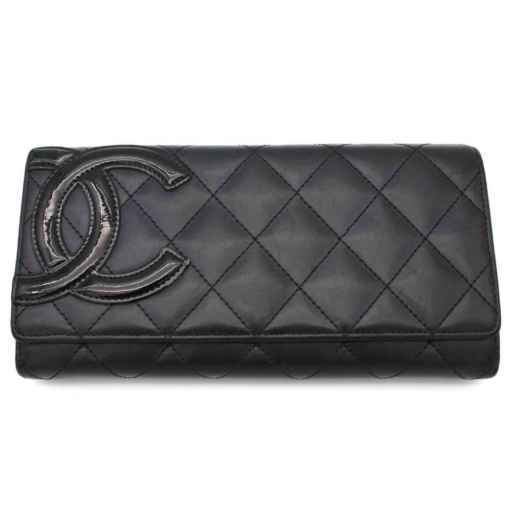 CHANEL Black Quilted Smooth Leather Bi-Fold Wallet Patent Leather CC Pink Lining